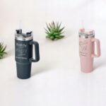 Kubek granatowy z uchwytem i słomką