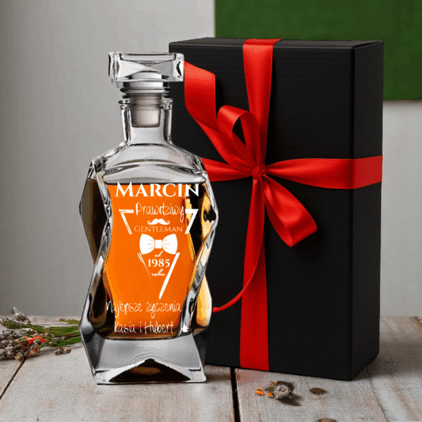 KARAFKA DO WHISKY Z GRAWEREM URODZINY 18-99 PREZENT DLA NIEGO