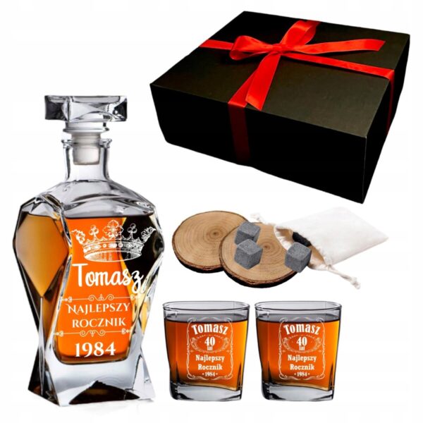 PREZENT DLA NIEGO ZESTAW KARAFKA DO WHISKY SZKLANKI GRAWER URODZINY 18-99
