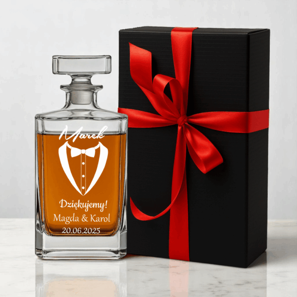 KARAFKA DO WHISKY Z GRAWEREM DLA ŚWIADKA URODZINY 18-99 PREZENT DLA NIEGO