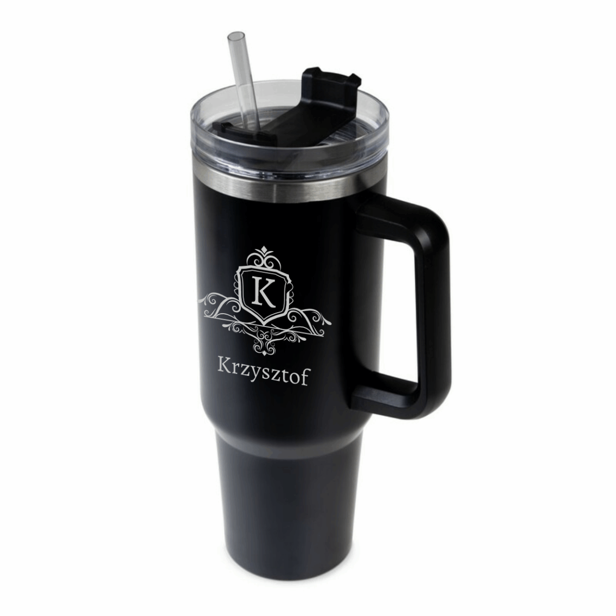 Czarny kubek z słomką i z grawerem